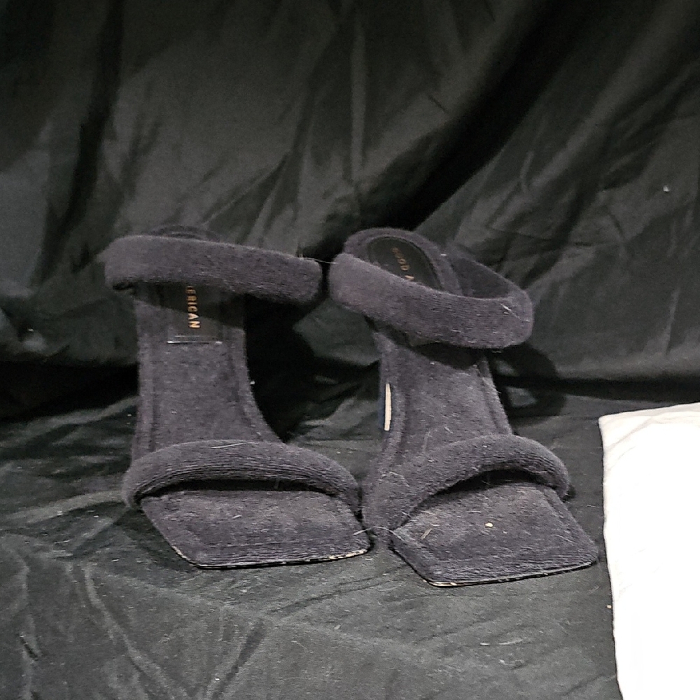 Good American Black Textured Heels